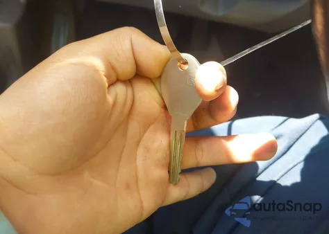 2005 Nissan Sentra 1.8S z USA, uszkodzony, nr VIN 3N1CB51DX5L489543